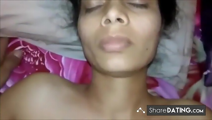 Isteri Rumah Tangga India Diliwat Oleh Suaminya Dalam Video Pov