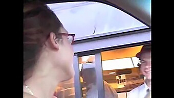 Scopata Facciale In Drive-Thru