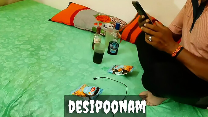 Desi Poonam Es Follada Brutalmente Y Muestra Su Gran Culo