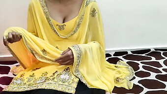 Desi Tabu:...