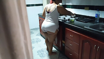 Mẹ Milf Bắ...